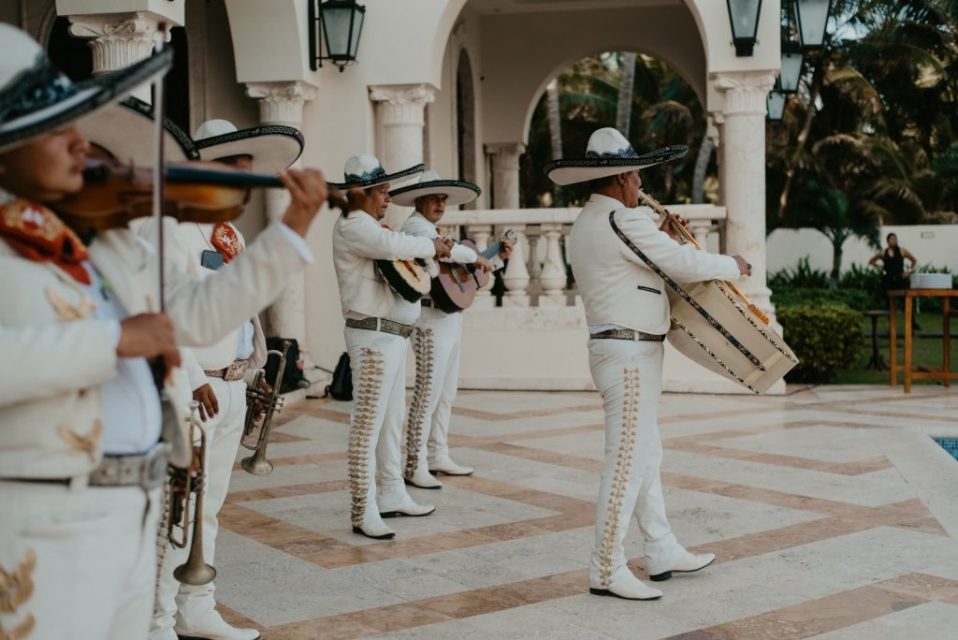 Mariachi Juvenil Emperador - Image 3